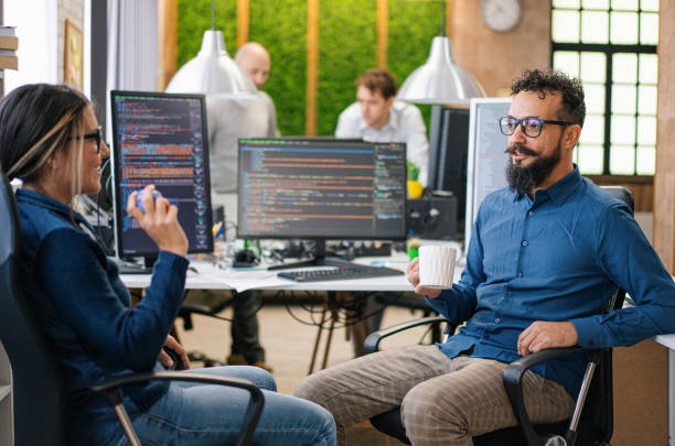 ¿Qué ventajas tiene contratar una empresa de software para tu negocio en Colombia? 1 Eficiencia operativa a traves de procesos estandarizados